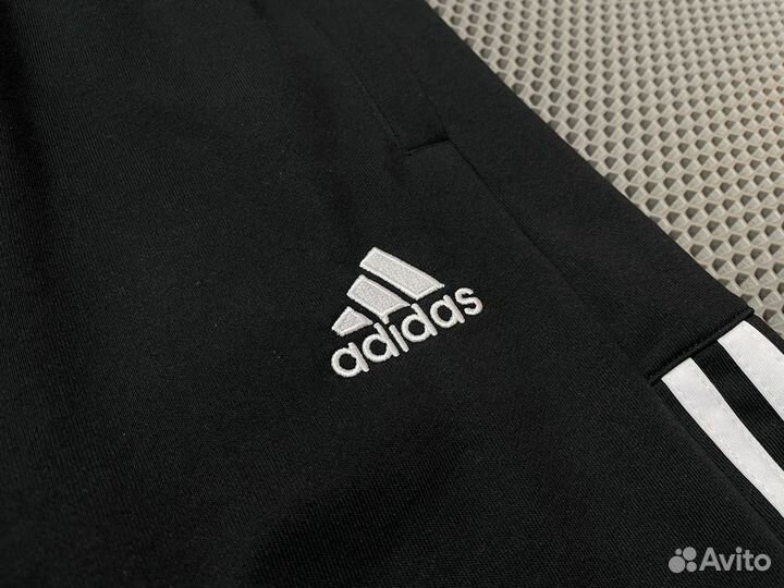 Шорты adidas мужские