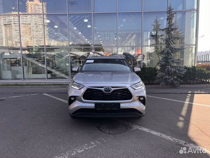 Toyota Highlander 2.5 AT, 2022