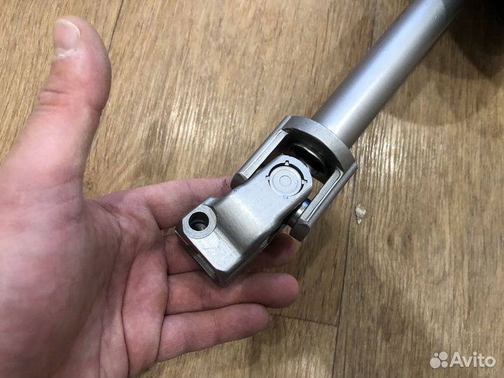 Вал рулевой колонки audi Q5,A4,A5,A6