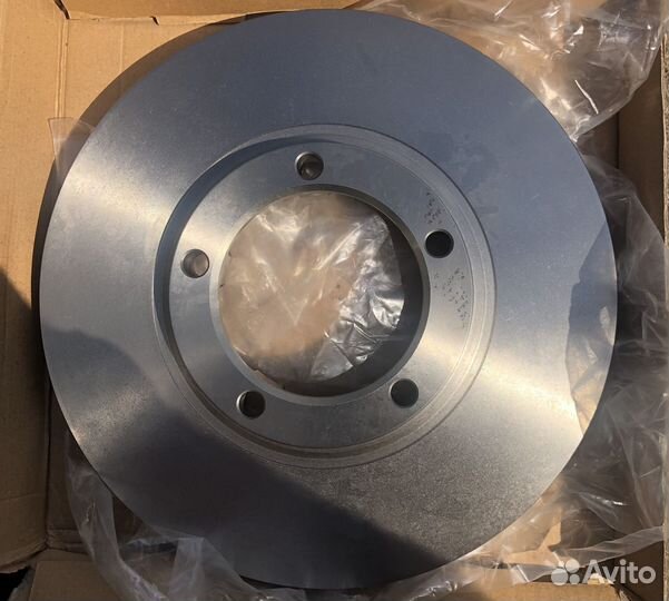 Продам тормозные диски Митсубиси Delica