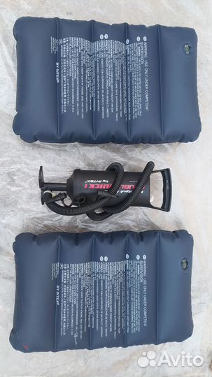 Надувная подушка Intex + Насос