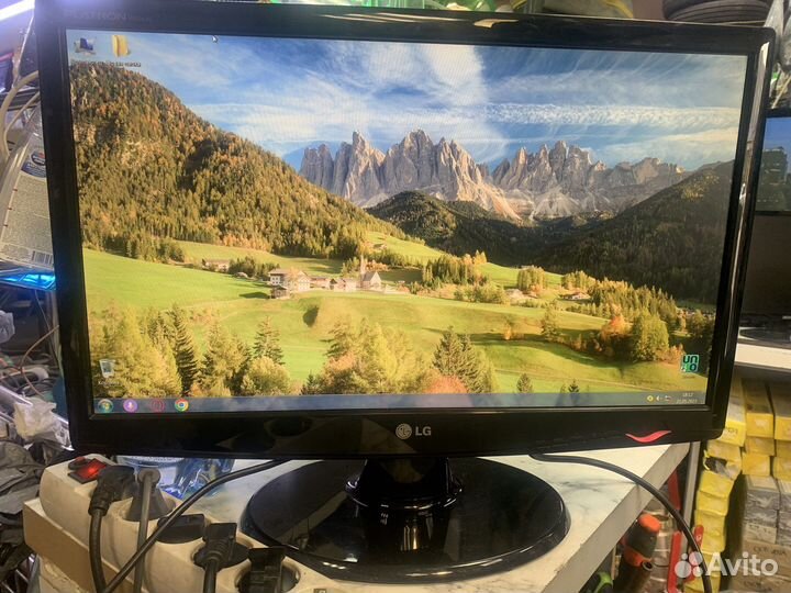 Монитор LG Flatron w2243s