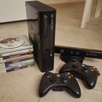 Microsoft Xbox 360 S, 250 ГБ, 2 геймпада