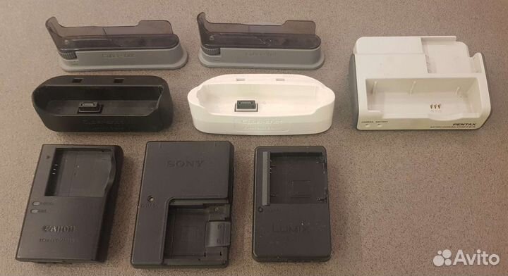 Зарядное устройство для фотоаппаратов