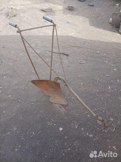 Плуг конный