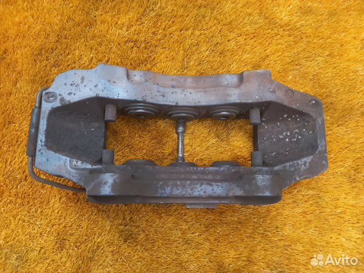 Суппорт передний левый Volkswagen Touareg 7L BMV