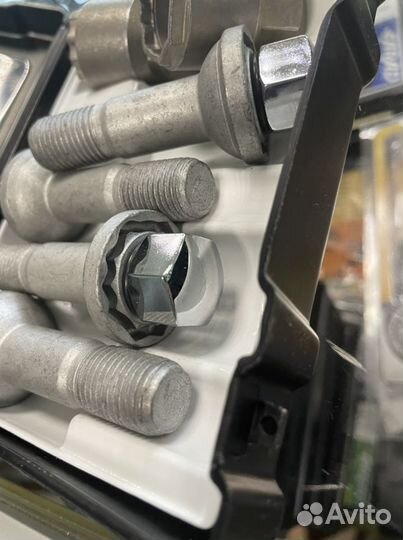 Секретные болты Farade Cosmos 14*1.5 Z4/M