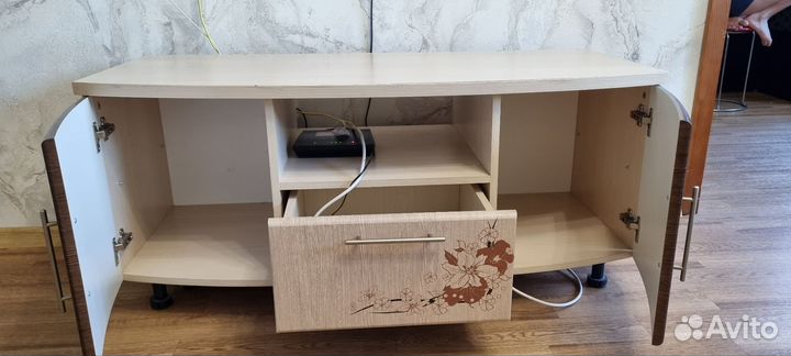 Тумба под тв