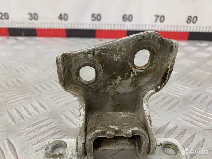 Б/У петля двери передний левый Daewoo Matiz klya