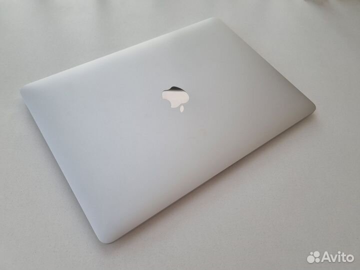 Apple MacBook Air M1