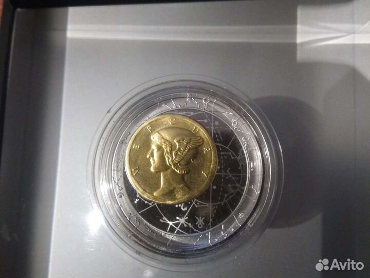 Коллекционная монета 