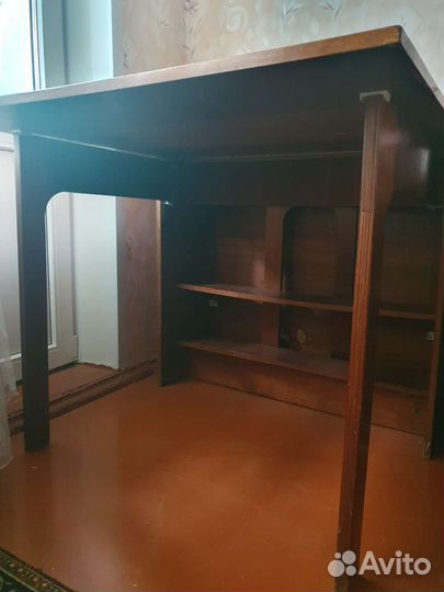 Стол-книжка