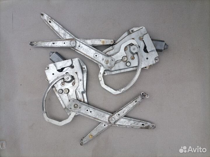 Стеклоподъемник электр. передний для Opel Omega B