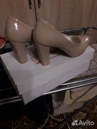 Лаковые туфли