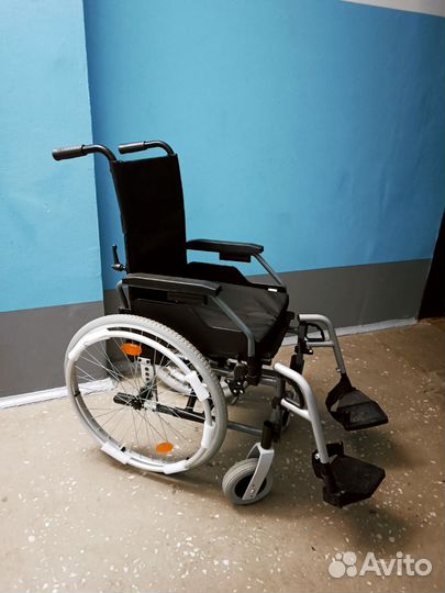 Коляска инвалидная новая