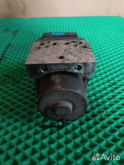 Блок управления Abs Nissan Maxima A33