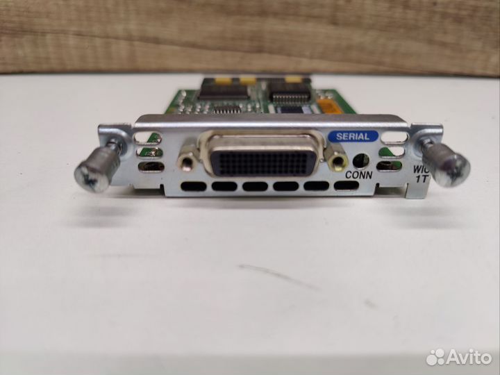 Модуль Cisco WIC-1T