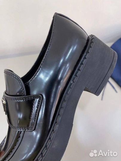 Лоферы мужские Prada