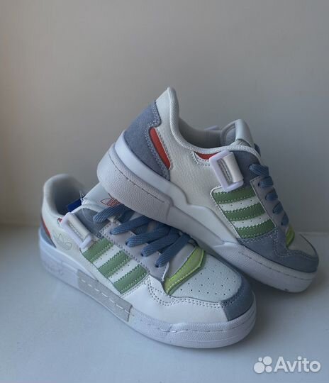 Кроссовки adidas