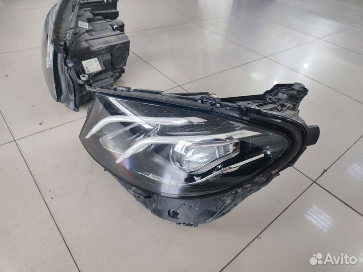 Фара Mercedes w213