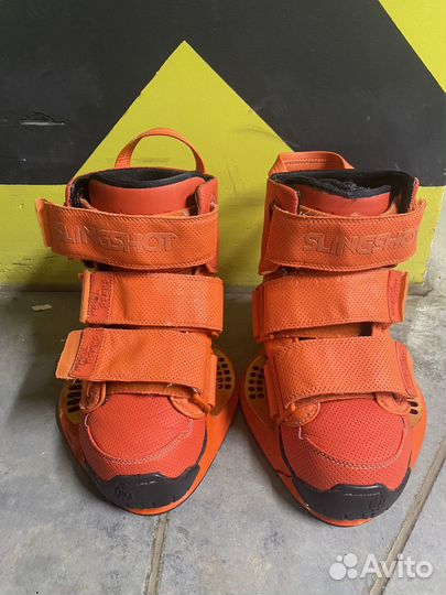 Крепления для вейкборда Slingshot Shredtown