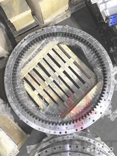 Поворотный круг Hyundai R330LC-9SH 81N9-01023BG