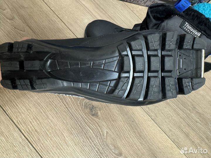 Лыжные ботинки