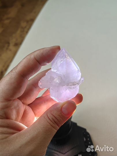 Минерал аметист кристалл двухголовик