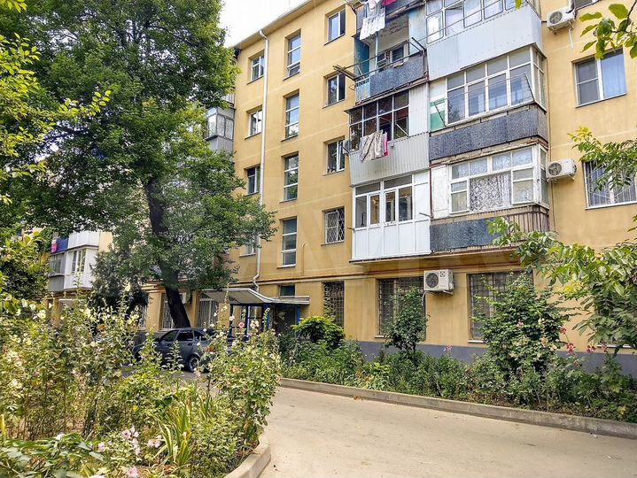 2-к. квартира, 58 м², 2/5 эт.