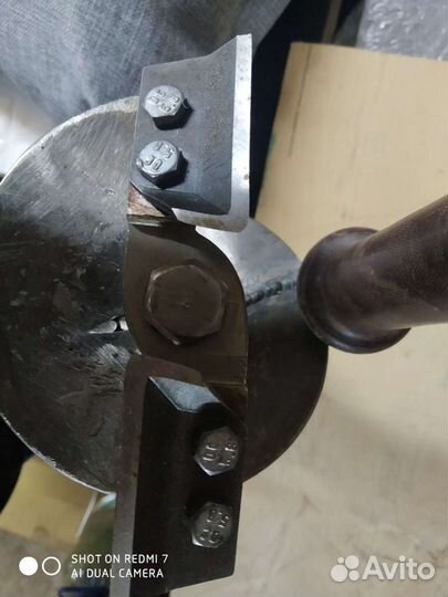 Ледобур титановый