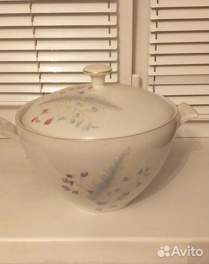 Антикварная супница