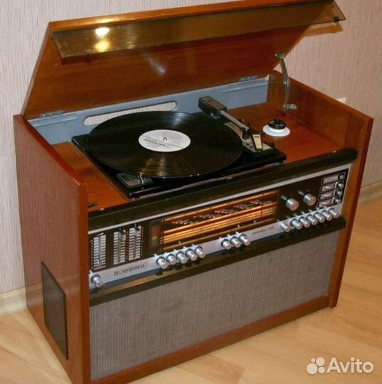 Радиола Мелодия 102 моно с фм