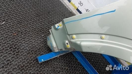 Крыло переднее правое land rover discovery 3 (2NN1