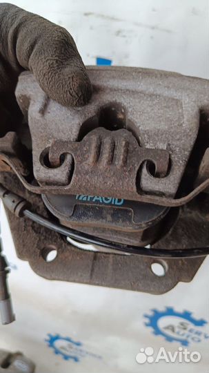 Bmw X5 F15 X6 F16 4.0 дизель Суппорт задний правый