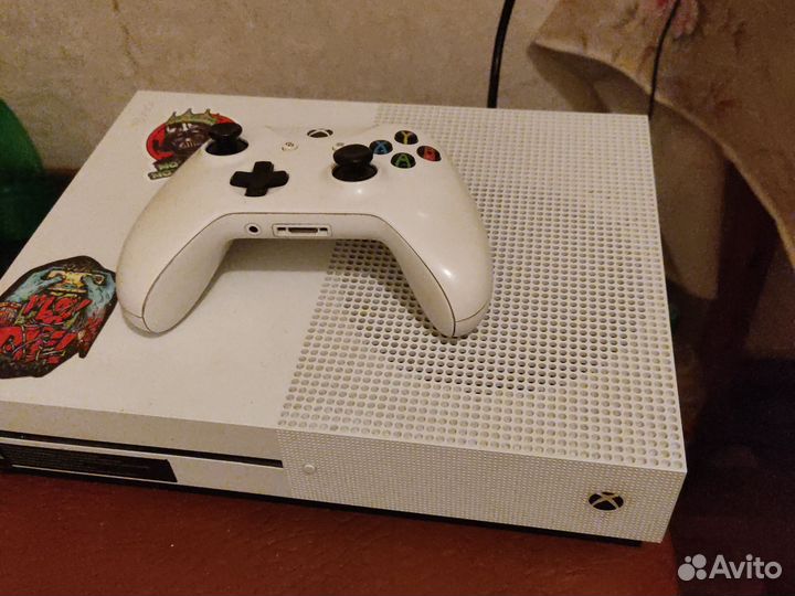 Xbox One S