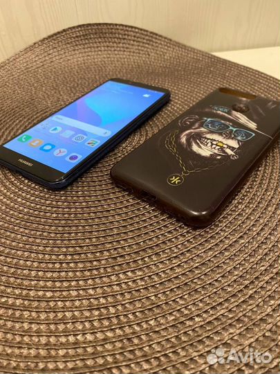 Смартфон Huawei Y6 Prime (2018)