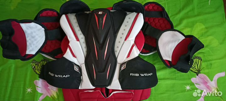 Хоккейный нагрудник