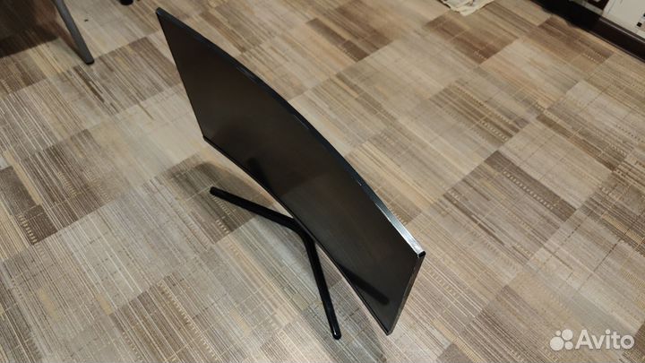 Монитор Samsung c27r500fhi