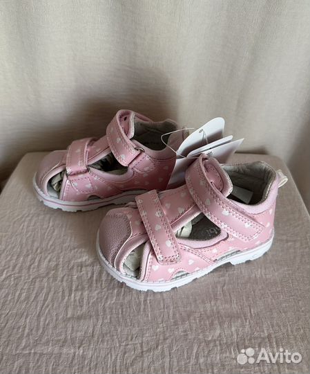 Новые сандалии для девочки Tombi 21 размер