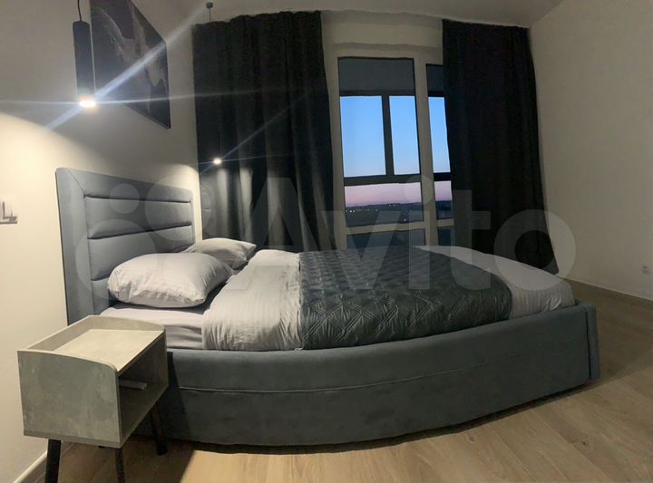 2-к. квартира, 60 м², 10/15 эт.