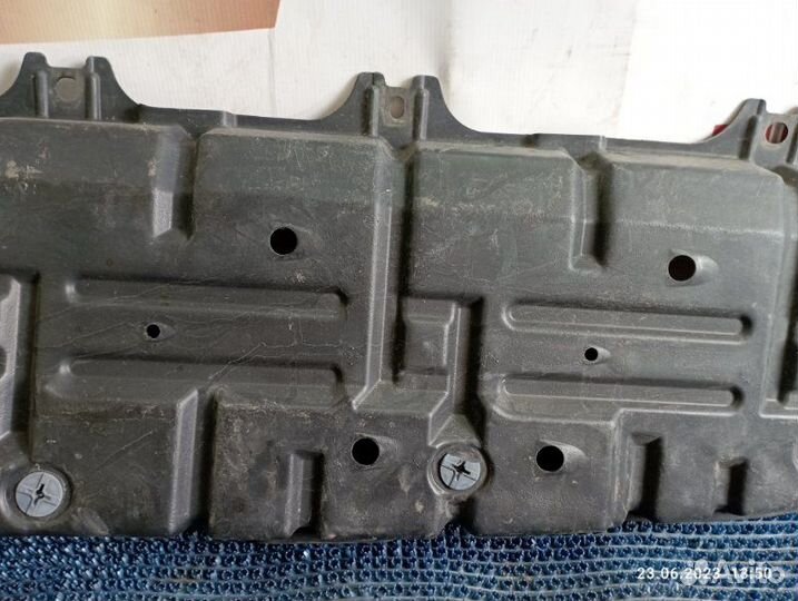 Защита днища кузова Lexus Rx350 2010