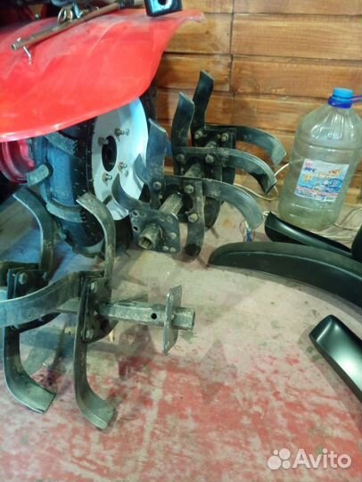 Продам бензиновый мотокультиватор мв820