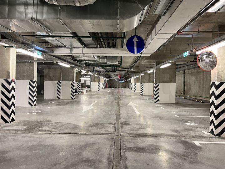 Машиноместо, 14 м²