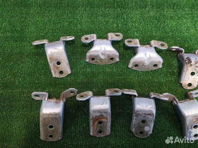 Петли дверей Kia Cerato 2004-2007