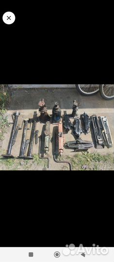 Домкрат подкатной