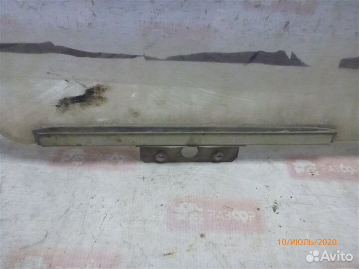 Стекло двери переднее правое Лада 2111 универсал