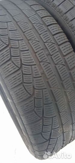 Pirelli Sottozero Winter 240 245/50 R18