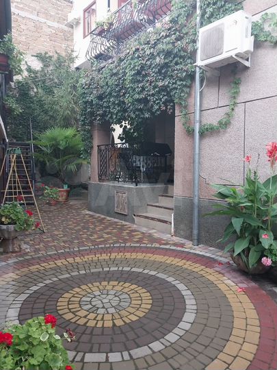 Дом 515 м² на участке 5,2 сот.