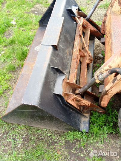 Мини-погрузчик Уралвагонзавод ПУМ-500, 2000