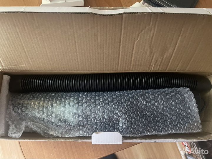 Автомобильный пылесос